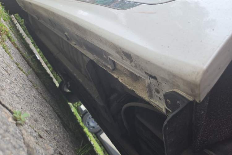 Used Kia K5 2014 2.0L Automatic LUXURY Chassis Rear Left