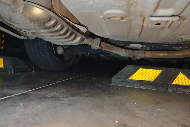 Used Kia K5 2014 2.0T Automatic T-PREMIUM Chassis Rear Left