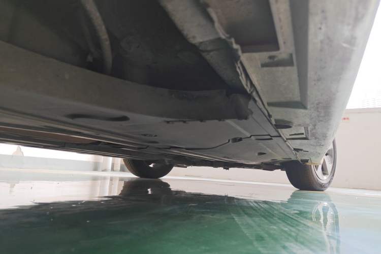 Used Kia K5 2014 2.0L Hybrid Luxury Edition Chassis Rear Right