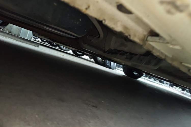 Used Kia K5 2014 2.0L Automatic LUXURY Chassis Rear Right