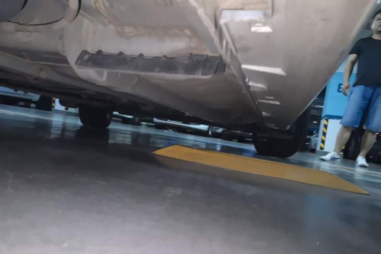 Used Kia K5 2014 2.0L Automatic LUXURY Chassis Rear Right