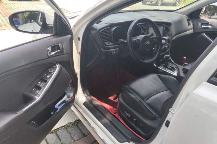 Used Kia K5 2014 2.0L Automatic LUXURY Driver Seat