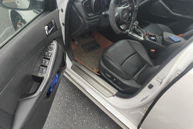 Used Kia K5 2014 2.0L Automatic LUXURY Driver Seat