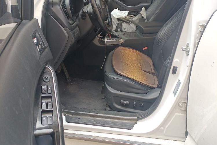 Used Kia K5 2014 2.0L Automatic LUXURY Driver Seat