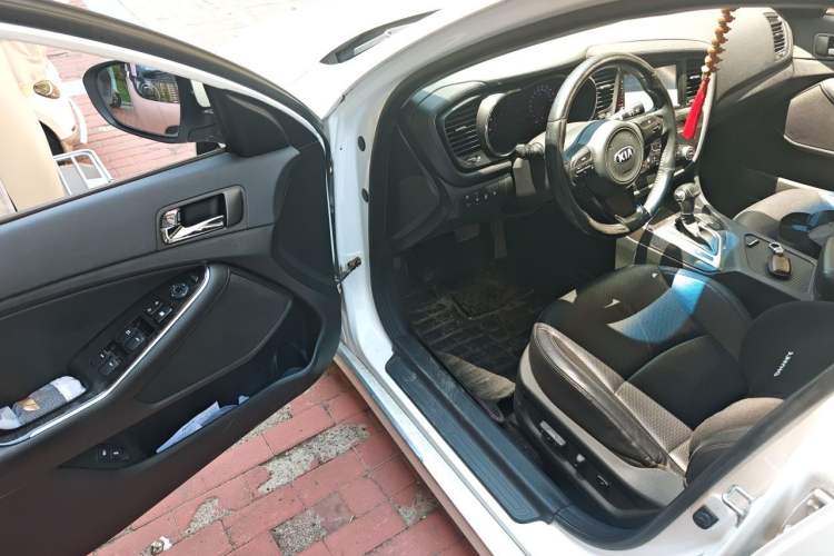 Used Kia K5 2014 2.0L Automatic LUXURY Driver Seat