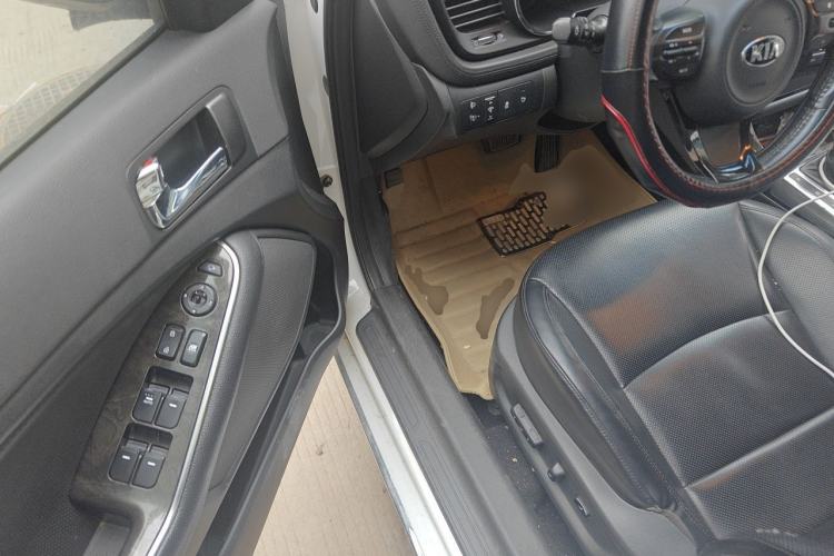 Used Kia K5 2014 2.0L Automatic LUXURY Driver Seat
