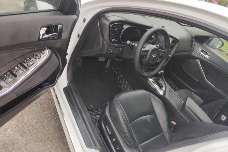 Used Kia K5 2014 2.0L Automatic LUXURY Driver Seat