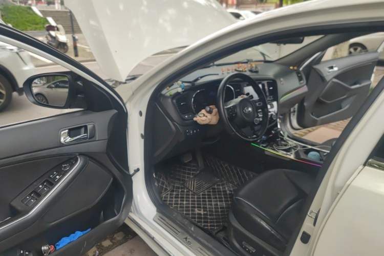 Used Kia K5 2014 2.0L Automatic LUXURY Driver Seat