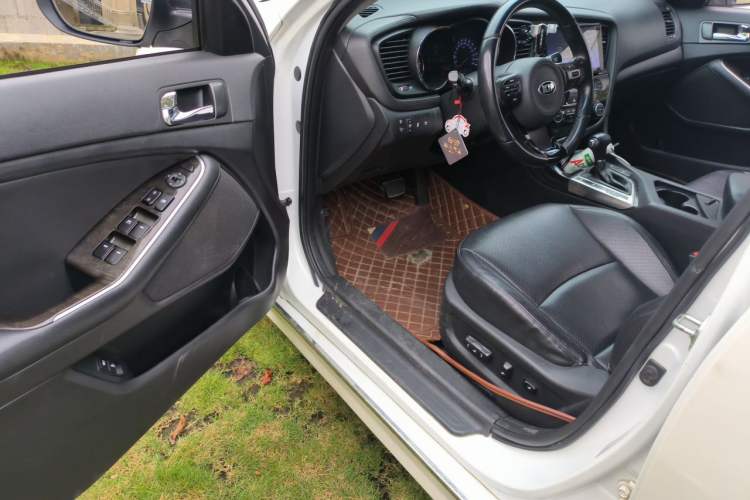 Used Kia K5 2014 2.0L Automatic LUXURY Driver Seat