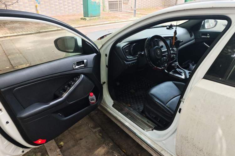 Used Kia K5 2014 2.0L Automatic LUXURY Driver Seat