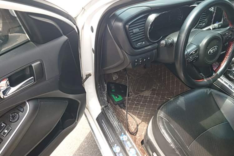 Used Kia K5 2014 2.0L Automatic LUXURY Driver Seat