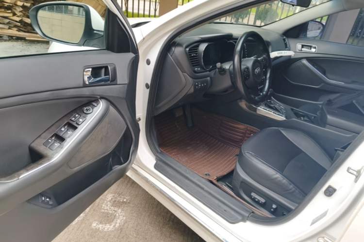 Used Kia K5 2014 2.0L Automatic LUXURY Driver Seat