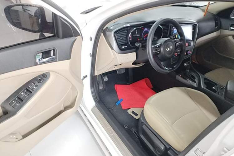 Used Kia K5 2014 2.0L Automatic GLS Driver Seat