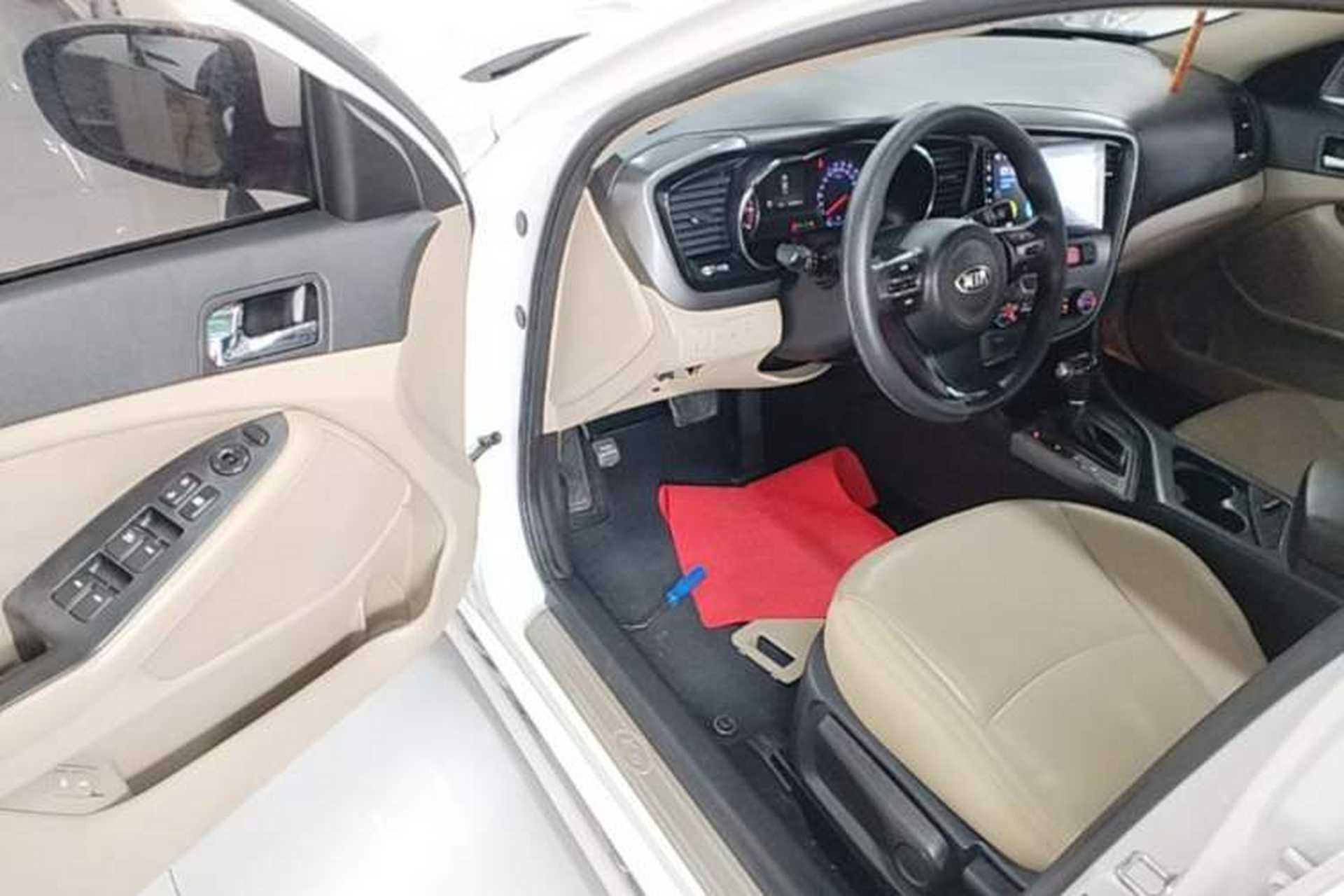 Used Kia K5 2014 2.0L Automatic GLS Driver Seat