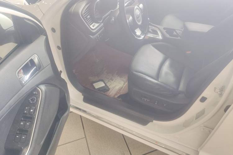 Used Kia K5 2014 2.0L Automatic LUXURY Driver Seat