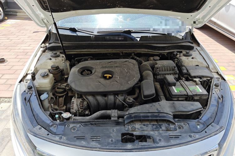 Used Kia K5 2014 2.0L Automatic LUXURY Engine Bay