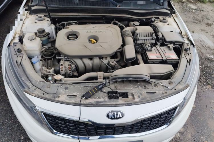 Used Kia K5 2014 2.0L Automatic LUXURY Engine Bay
