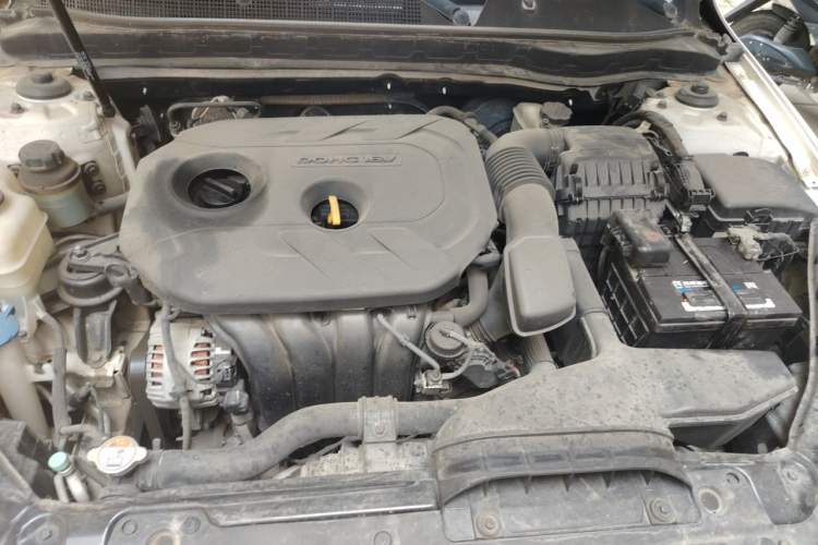 Used Kia K5 2014 2.0L Automatic LUXURY Engine Bay