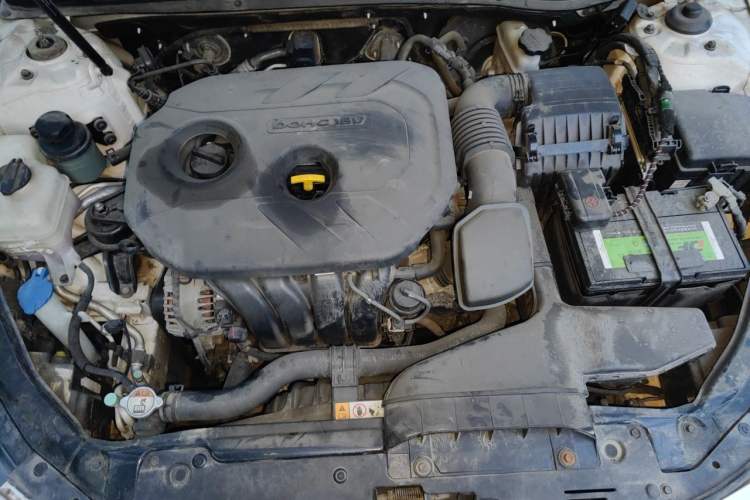 Used Kia K5 2014 2.0L Automatic LUXURY Engine Bay