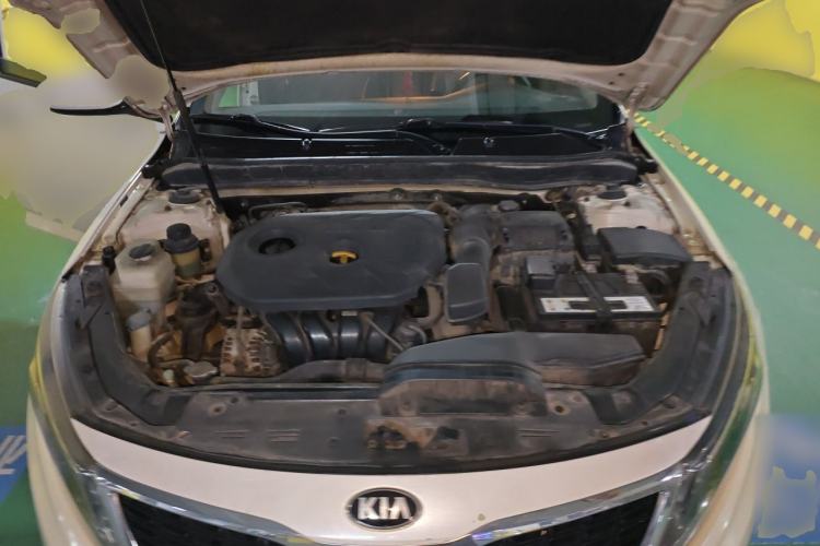 Used Kia K5 2014 2.0L Automatic LUXURY Engine Bay