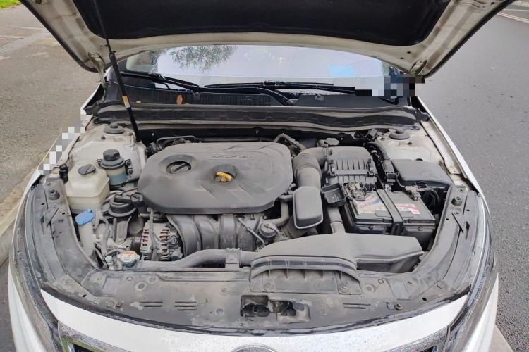 Used Kia K5 2014 2.0L Automatic LUXURY Engine Bay