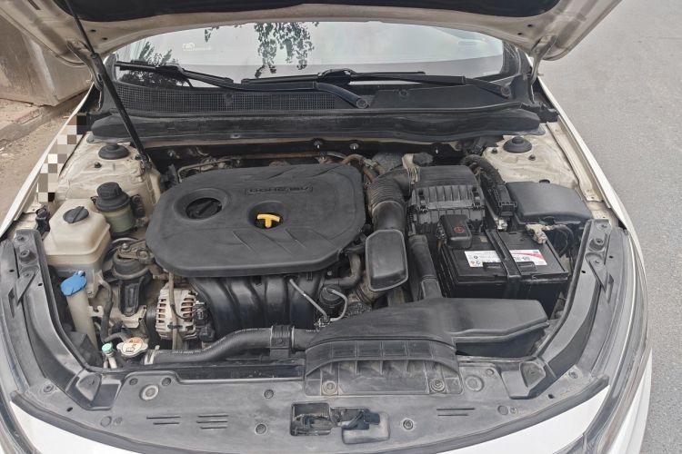 Used Kia K5 2014 2.0L Automatic LUXURY Engine Bay