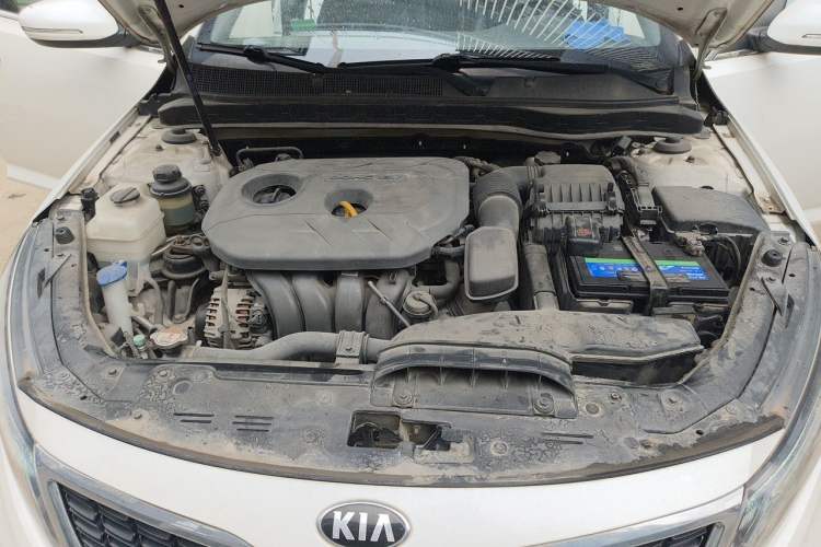 Used Kia K5 2014 2.0L Automatic LUXURY Engine Bay