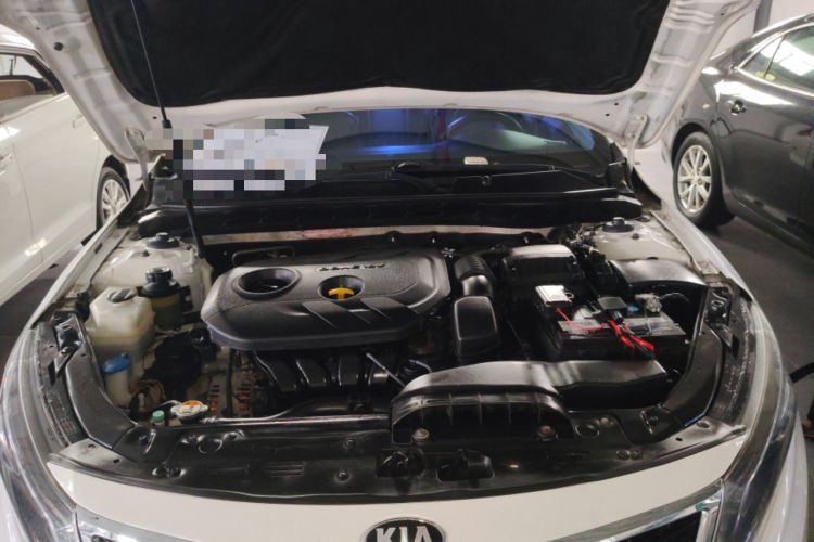 Used Kia K5 2014 2.0L Automatic LUXURY Engine Bay
