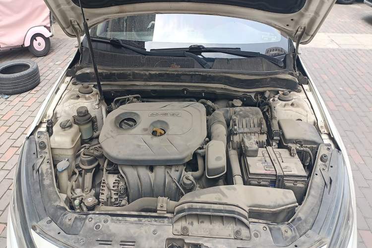 Used Kia K5 2014 2.0L Automatic LUXURY Engine Bay