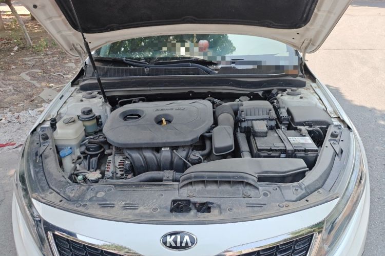 Used Kia K5 2014 2.0L Automatic LUXURY Engine Bay