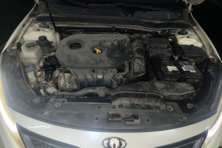 Used Kia K5 2014 2.0L Automatic LUXURY Engine Bay