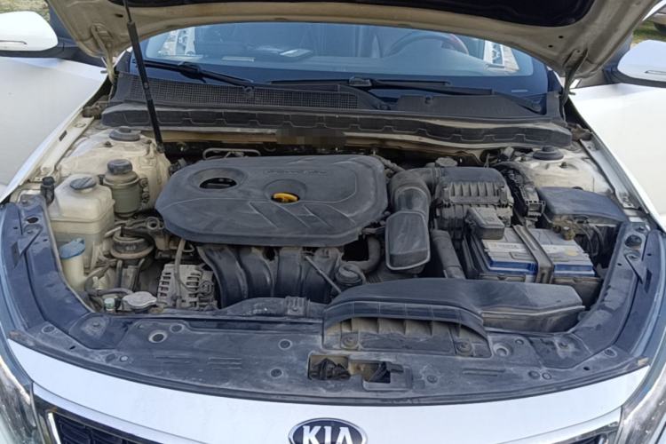 Used Kia K5 2014 2.0L Automatic LUXURY Engine Bay