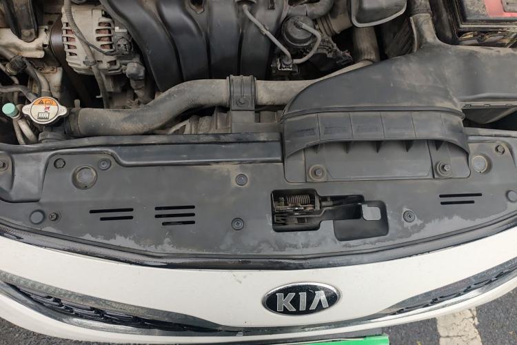 Used Kia K5 2014 2.0L Automatic LUXURY Engine Bay