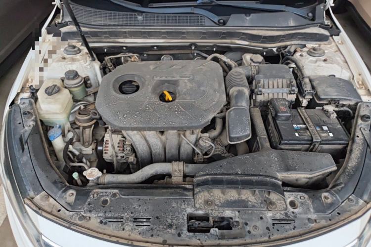 Used Kia K5 2014 2.0L Automatic LUXURY Engine Bay