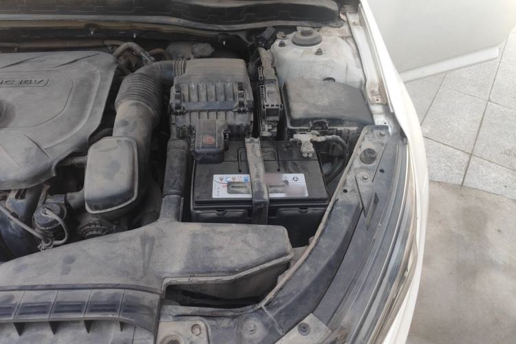 Used Kia K5 2014 2.0L Automatic LUXURY Engine Bay Left