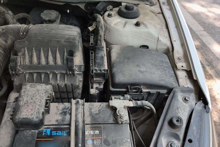 Used Kia K5 2014 2.0L Automatic LUXURY Engine Bay Left