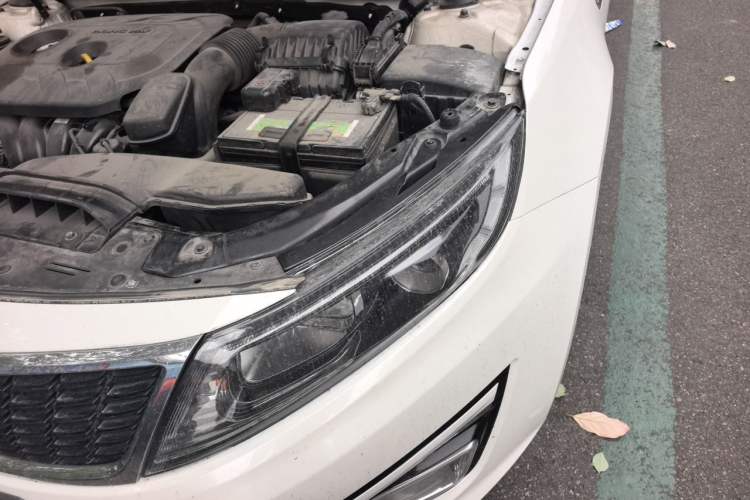 Used Kia K5 2014 2.0L Automatic LUXURY Engine Bay Left
