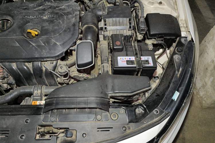 Used Kia K5 2014 2.0L Automatic LUXURY Engine Bay Left