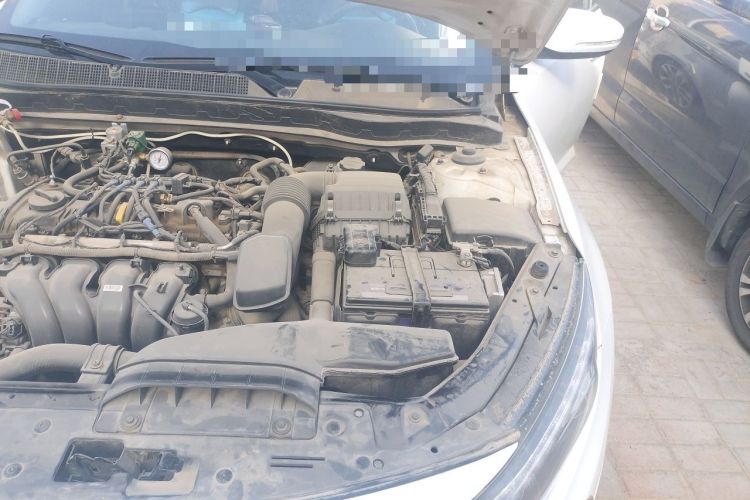 Used Kia K5 2014 2.0L Automatic LUXURY Engine Bay Left