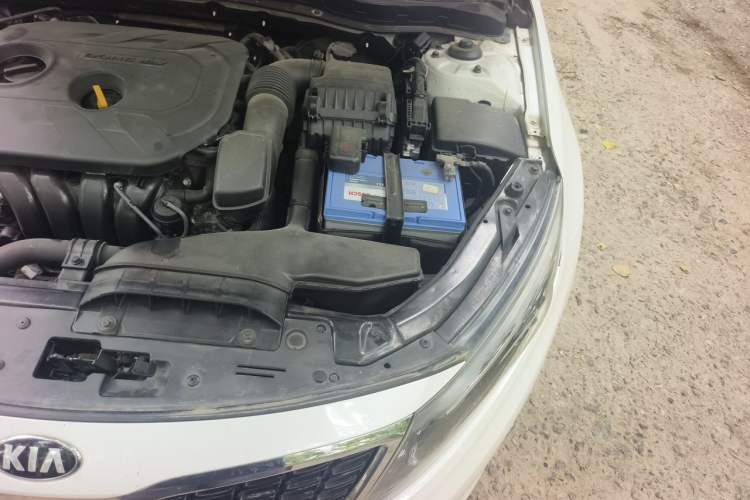 Used Kia K5 2014 2.0L Automatic LUXURY Engine Bay Left