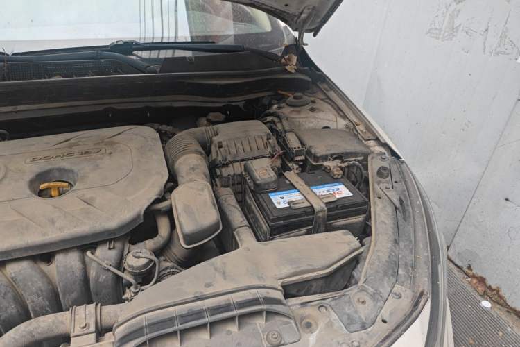 Used Kia K5 2014 2.0L Automatic GL Engine Bay Left
