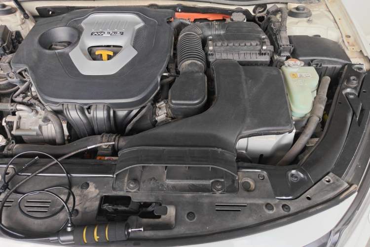 Used Kia K5 2014 2.0L Hybrid Luxury Edition Engine Bay Left