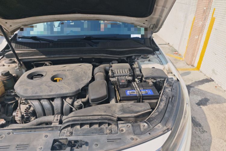 Used Kia K5 2014 2.0L Automatic LUXURY Engine Bay Left
