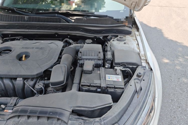 Used Kia K5 2014 2.0L Automatic LUXURY Engine Bay Left