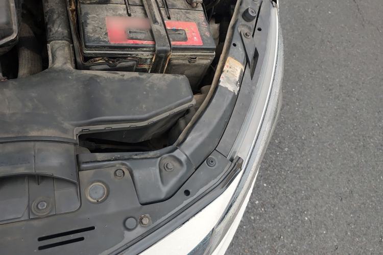 Used Kia K5 2014 2.0L Automatic LUXURY Engine Bay Left