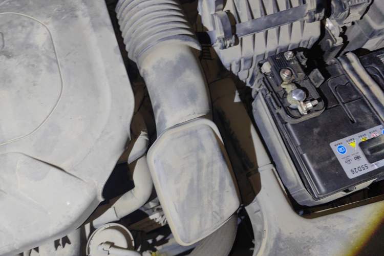 Used Kia K5 2014 2.0L Automatic PREMIUM Engine Bay Left