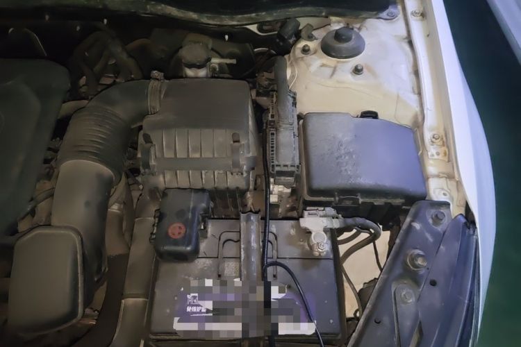Used Kia K5 2014 2.0L Automatic LUXURY Engine Bay Left