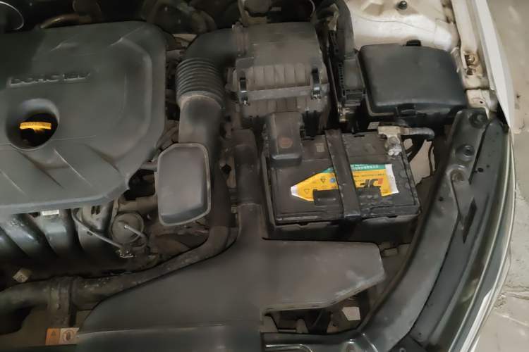 Used Kia K5 2014 2.0L Automatic PREMIUM Engine Bay Left