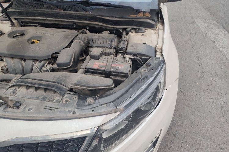 Used Kia K5 2014 2.0L Automatic LUXURY Engine Bay Left