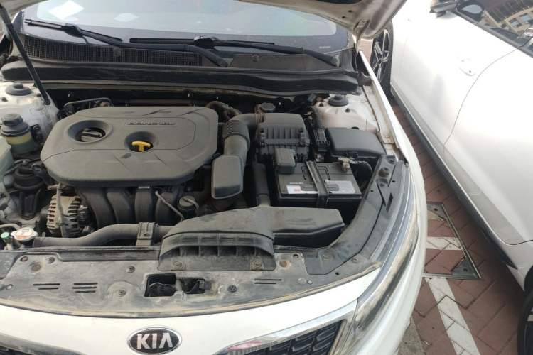 Used Kia K5 2014 2.0L Automatic LUXURY Engine Bay Left